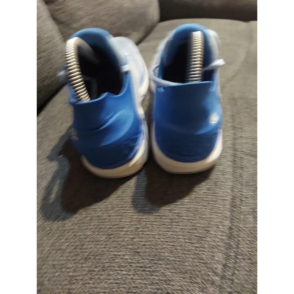 New Balance Fresh Foam 860A11 Women's Running Shoes Size 8  True Blue Comfort - Picture 4 of 10